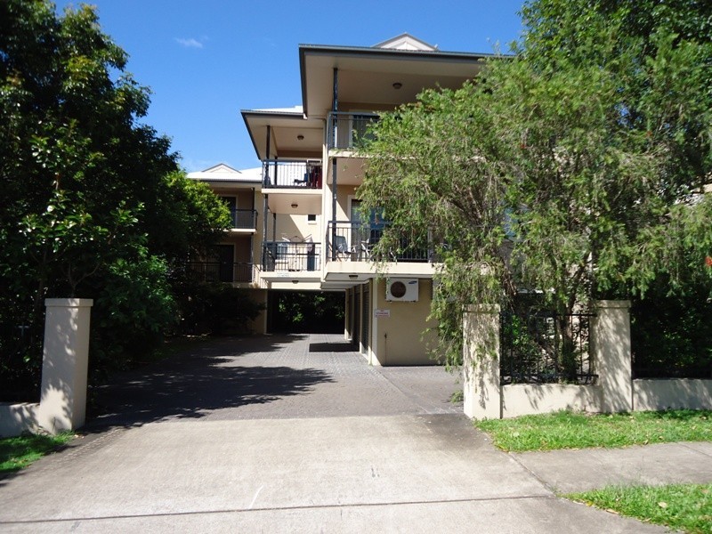 2/43 Le Geyt Street, Windsor QLD 4030