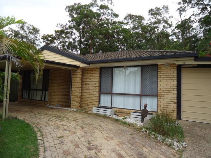 19 Bel-Air Court, Ferny Hills QLD 4055