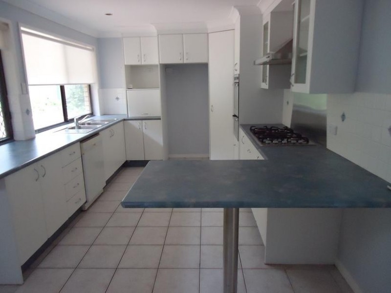 19 Bel-Air Court, Ferny Hills QLD 4055