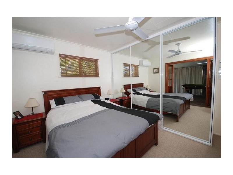 2 Dumba Lane, Ferny Hills QLD 4055