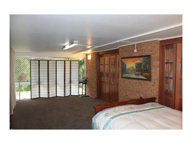 2 Dumba Lane, Ferny Hills QLD 4055