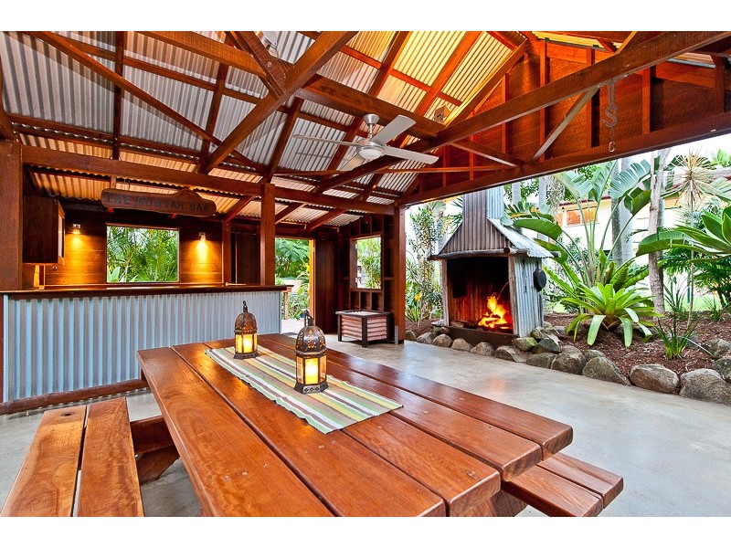 4 Burril Crescent, Ferny Hills QLD 4055