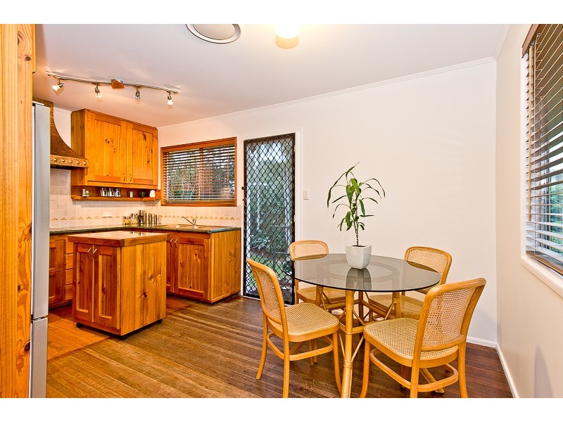 4 Burril Crescent, Ferny Hills QLD 4055