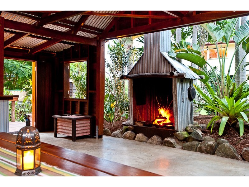 4 Burril Crescent, Ferny Hills QLD 4055