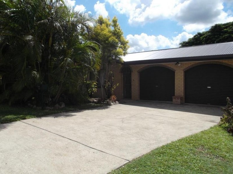 8 Nikola Street, Arana Hills QLD 4054