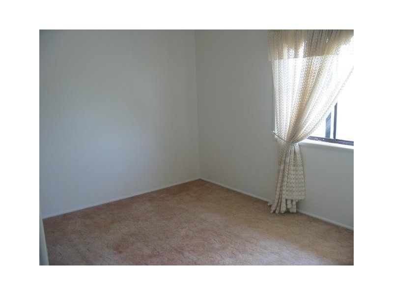 18 Grove Ave, Arana Hills QLD 4054