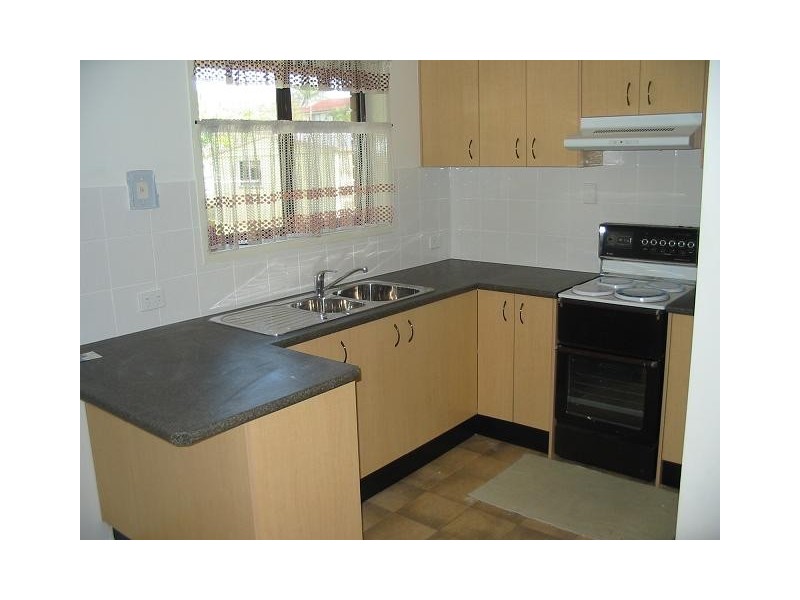 18 Grove Ave, Arana Hills QLD 4054