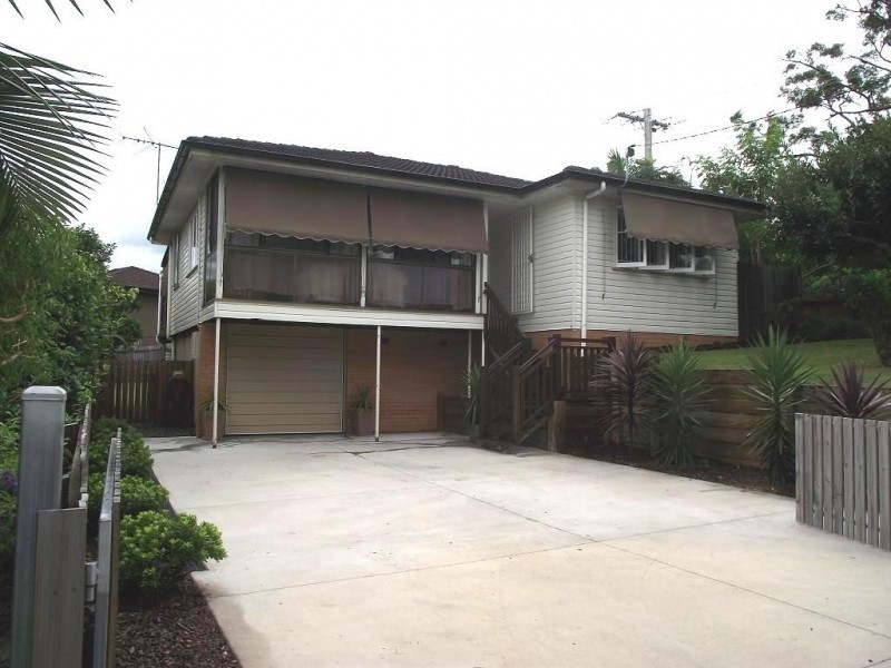 2 Carissa St, Arana Hills QLD 4054