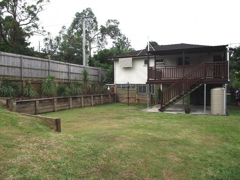 2 Carissa St, Arana Hills QLD 4054