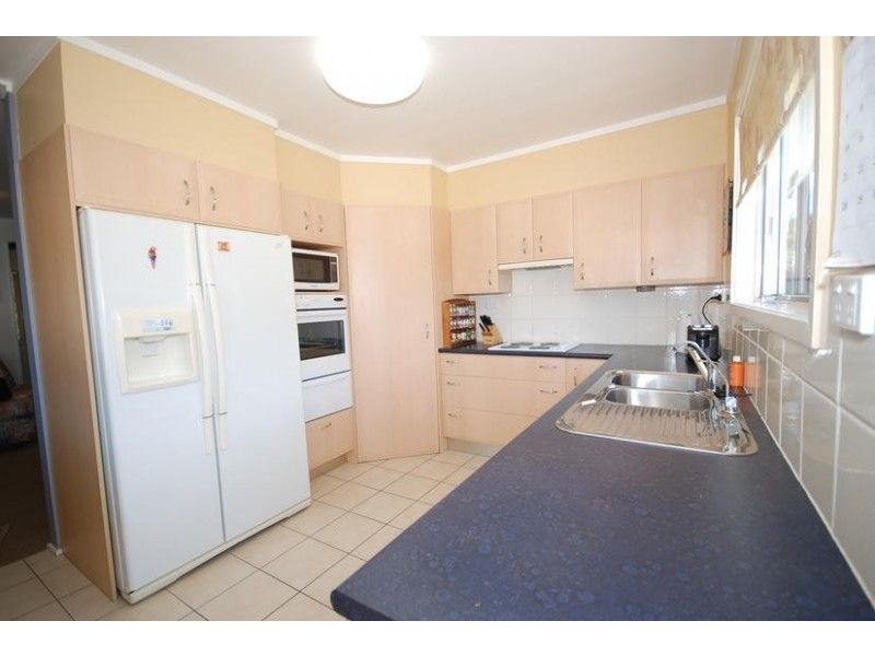 17 Carawatha Avenue, Ferny Hills QLD 4055