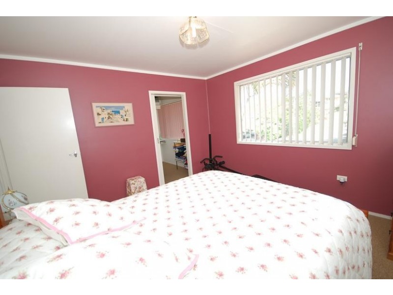 17 Carawatha Avenue, Ferny Hills QLD 4055