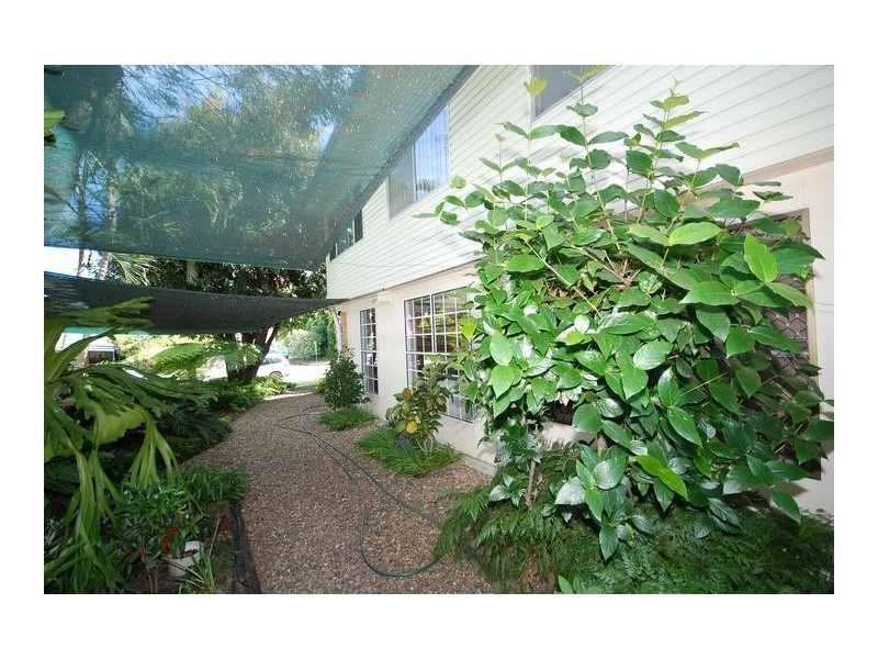 17 Carawatha Avenue, Ferny Hills QLD 4055