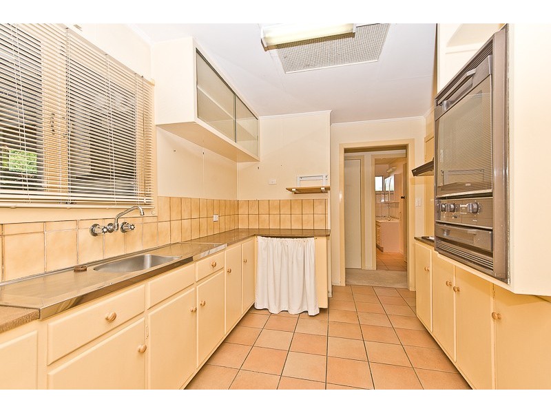 27 Penambul Crescent, Ferny Hills QLD 4055