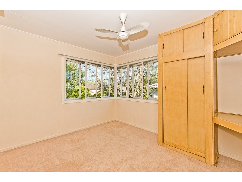 27 Penambul Crescent, Ferny Hills QLD 4055