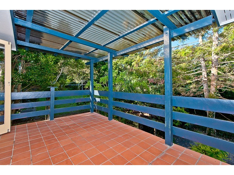 27 Penambul Crescent, Ferny Hills QLD 4055
