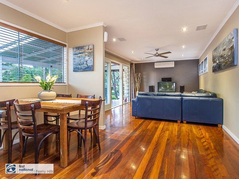 9 Corang Crescent, Ferny Hills QLD 4055