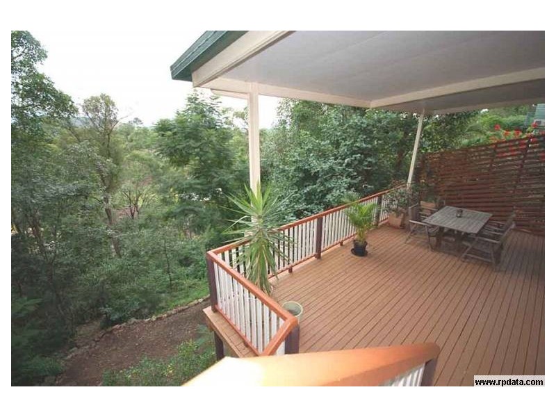 Arana Hills QLD 4054