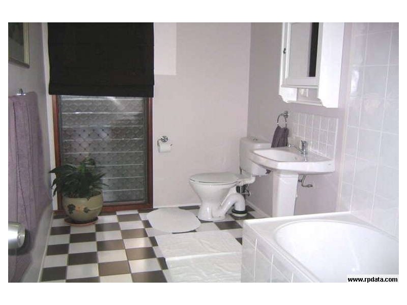 Arana Hills QLD 4054