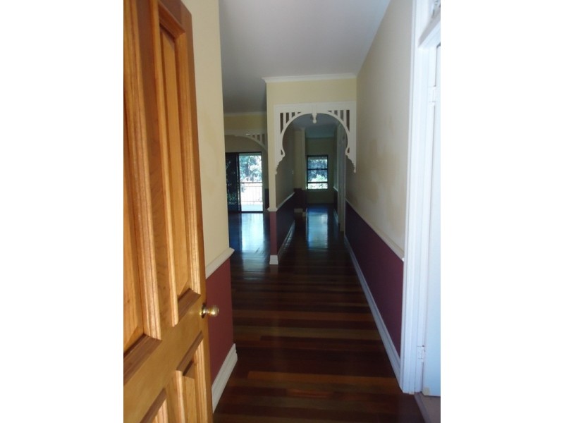 33 Woodtop Court, Ferny Hills QLD 4055