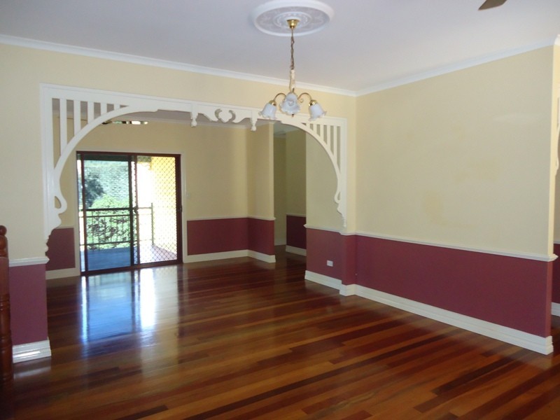 33 Woodtop Court, Ferny Hills QLD 4055