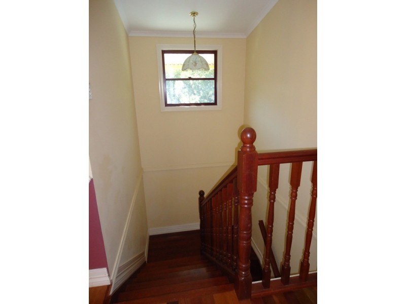33 Woodtop Court, Ferny Hills QLD 4055