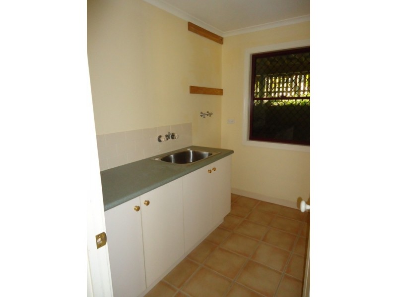 33 Woodtop Court, Ferny Hills QLD 4055