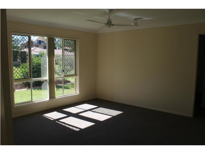 11 Yarraman St, Arana Hills QLD 4054