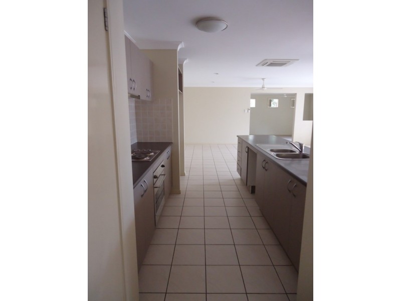 4 Wanora Street, Mitchelton QLD 4053