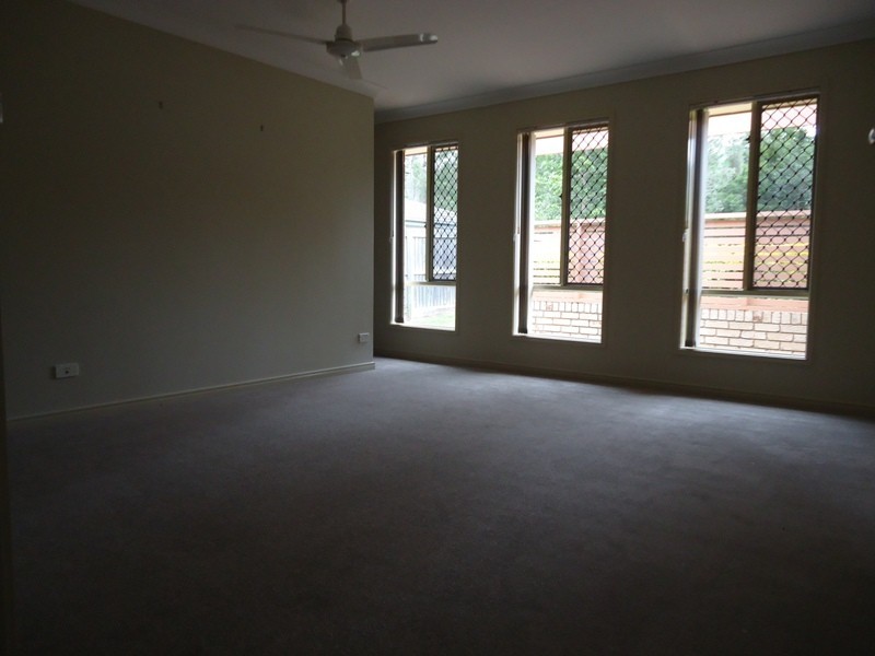 4 Wanora Street, Mitchelton QLD 4053