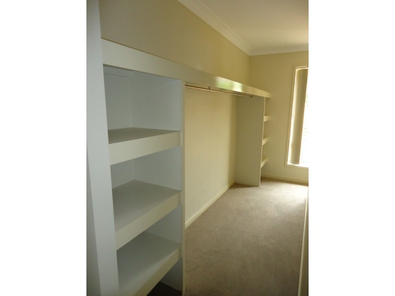 4 Wanora Street, Mitchelton QLD 4053