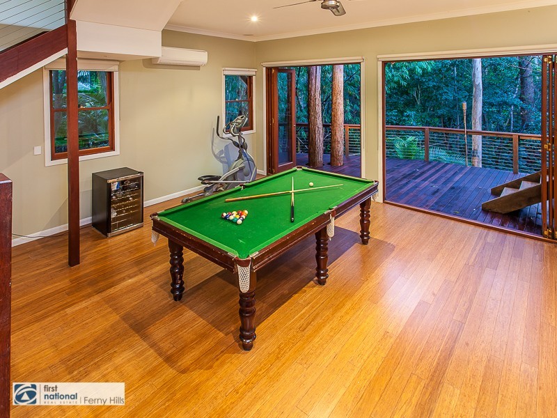 16 View Crescent, Arana Hills QLD 4054