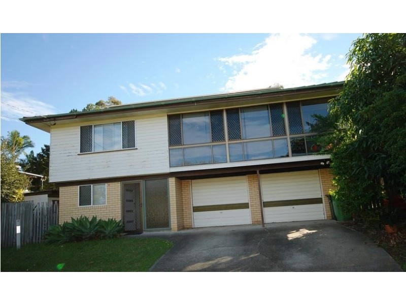 16 Samantha Court, Ferny Hills QLD 4055