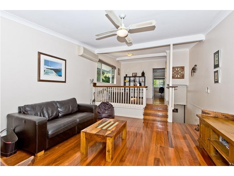 11 Kootangal Crescent, Ferny Hills QLD 4055