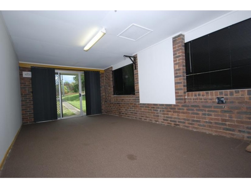 6 Nikola Street, Arana Hills QLD 4054