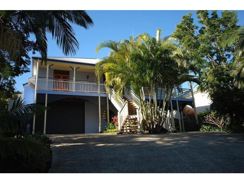 6 Silverwood Crt, Ferny Hills QLD 4055