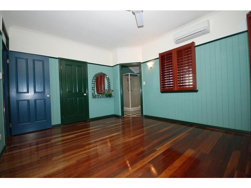6 Silverwood Crt, Ferny Hills QLD 4055