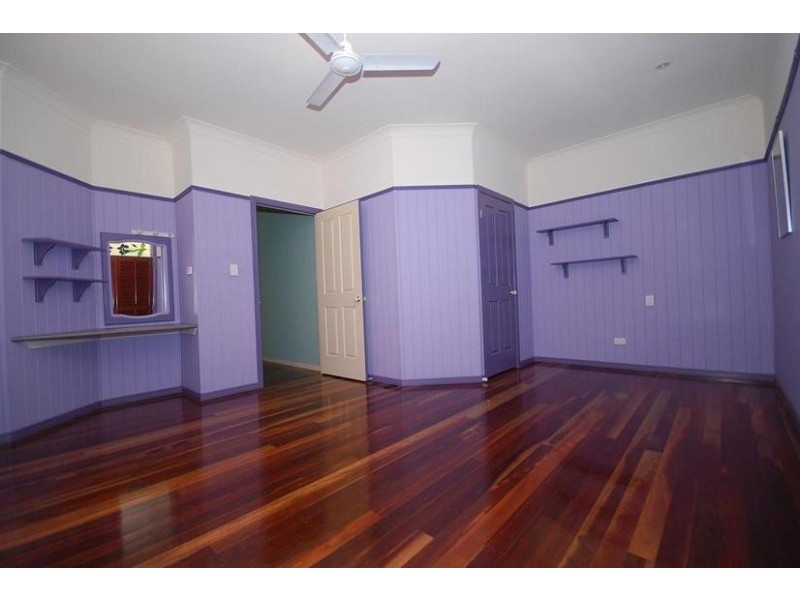 6 Silverwood Crt, Ferny Hills QLD 4055
