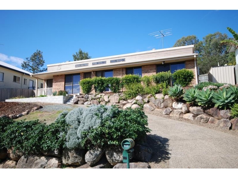 37 Linkwood Drive, Ferny Hills QLD 4055