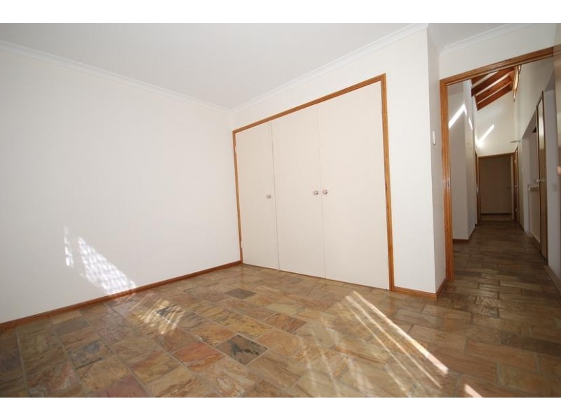 37 Linkwood Drive, Ferny Hills QLD 4055