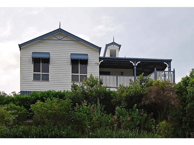 28 Woodtop Court, Ferny Hills QLD 4055