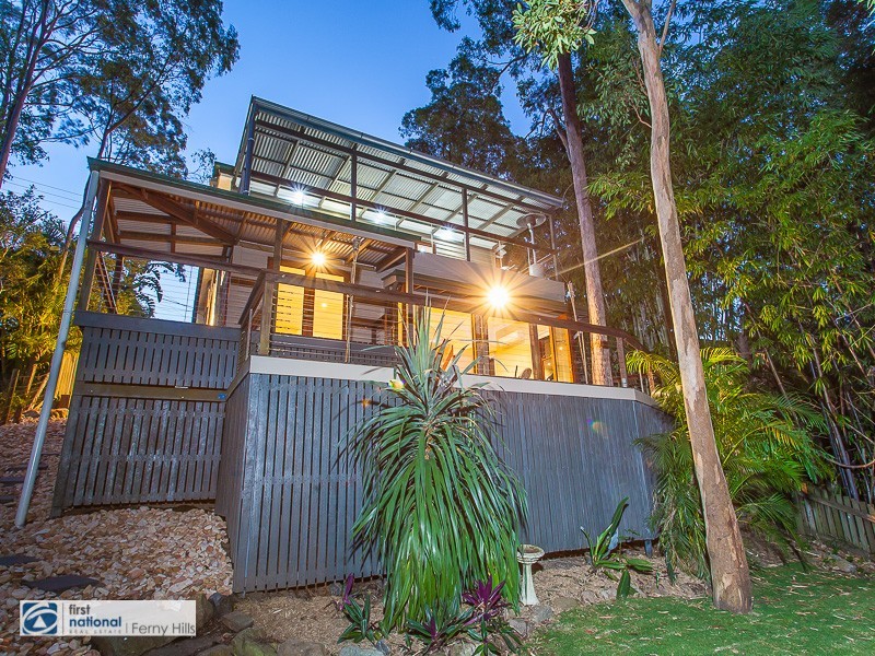 16 View Crescent, Arana Hills QLD 4054