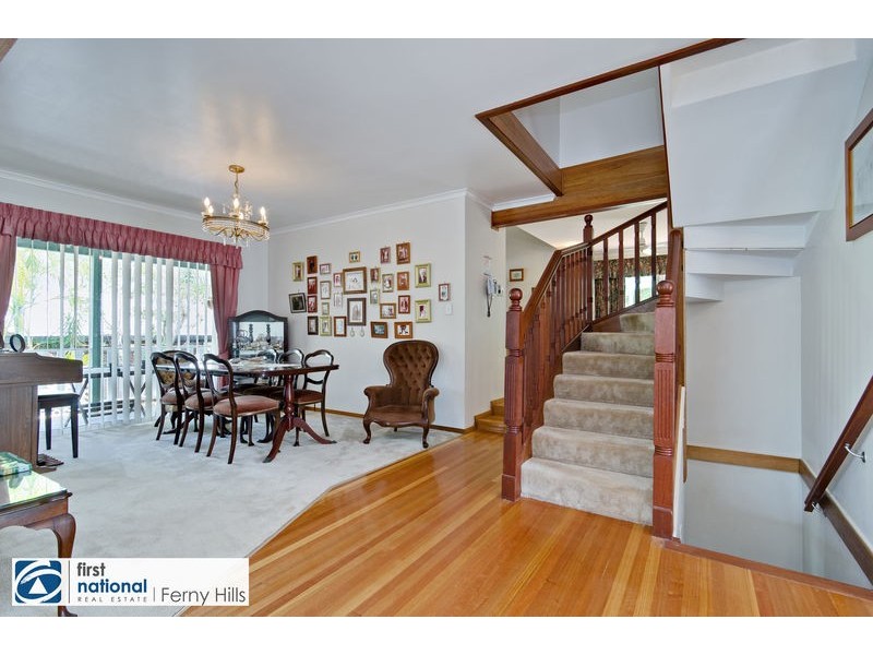 9 Yeerinbool Court, Arana Hills QLD 4054