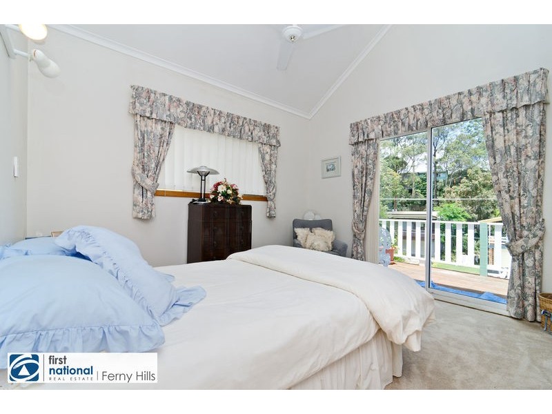 9 Yeerinbool Court, Arana Hills QLD 4054