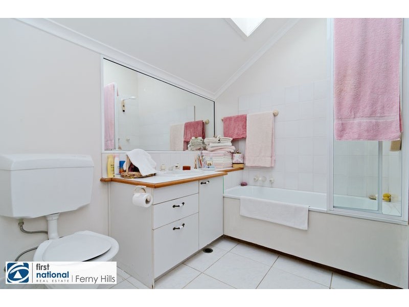 9 Yeerinbool Court, Arana Hills QLD 4054