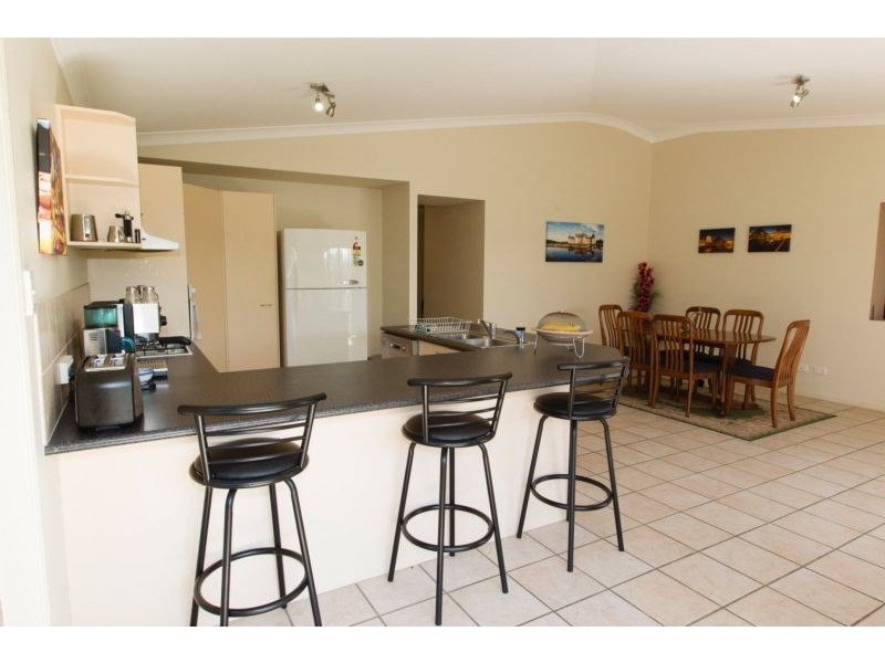 3 Joan Court, Arana Hills QLD 4054