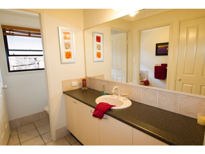 3 Joan Court, Arana Hills QLD 4054