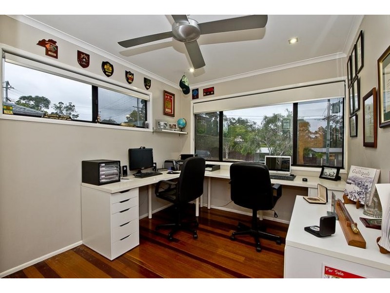 18 Yingally Drive, Arana Hills QLD 4054