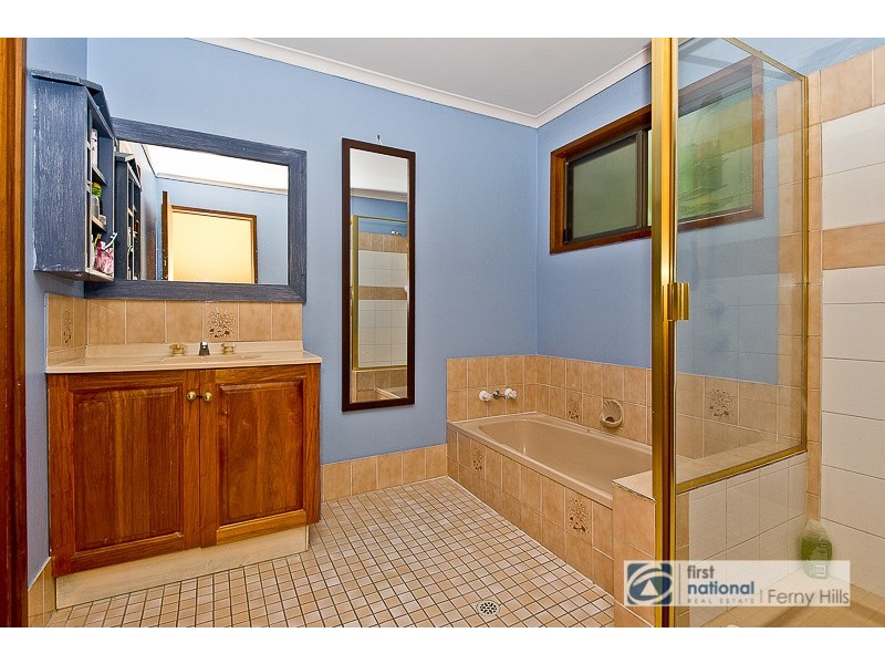 329 Dawson Parade, Arana Hills QLD 4054