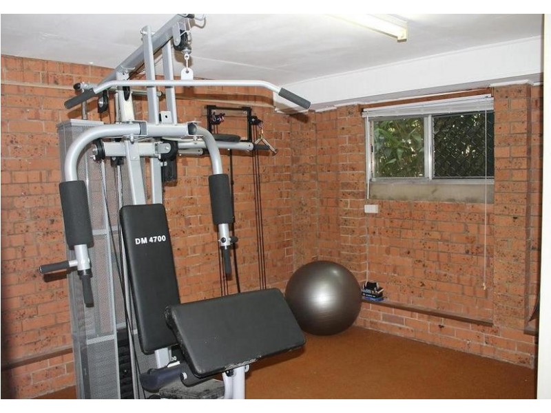 2 Dumba Lane, Ferny Hills QLD 4055