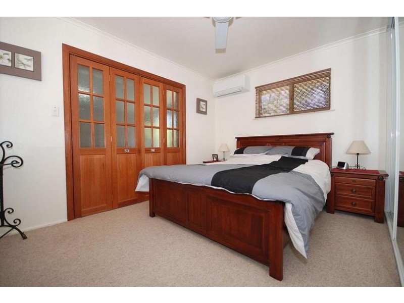 2 Dumba Lane, Ferny Hills QLD 4055